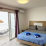 Duplex 2 Terraces Sea View Feriehus *